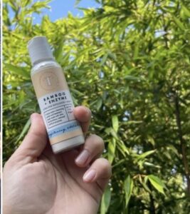 Bamboo + Enzyme 42g 手に持ったサイズ感